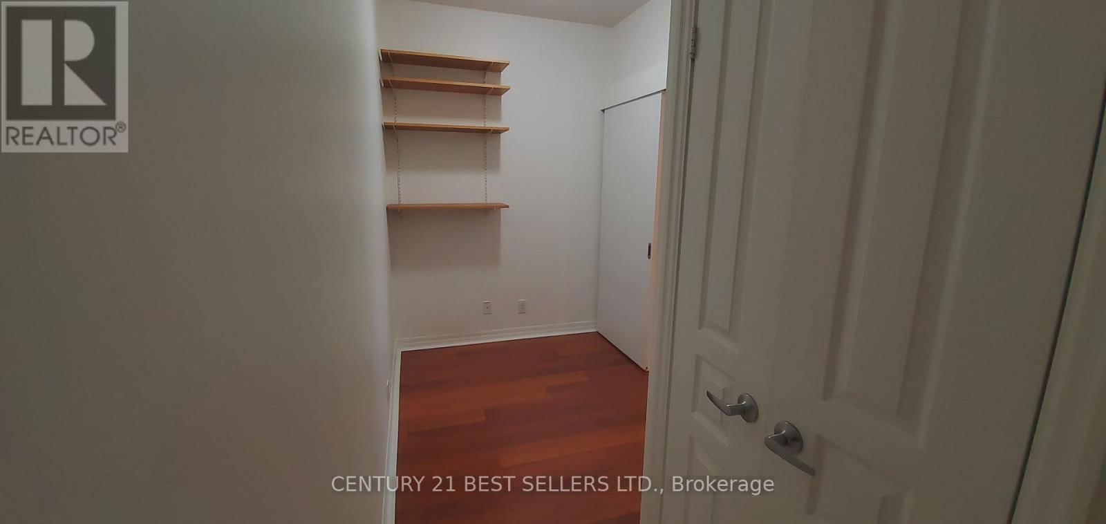 801 - 225 WEBB DRIVE Image 7