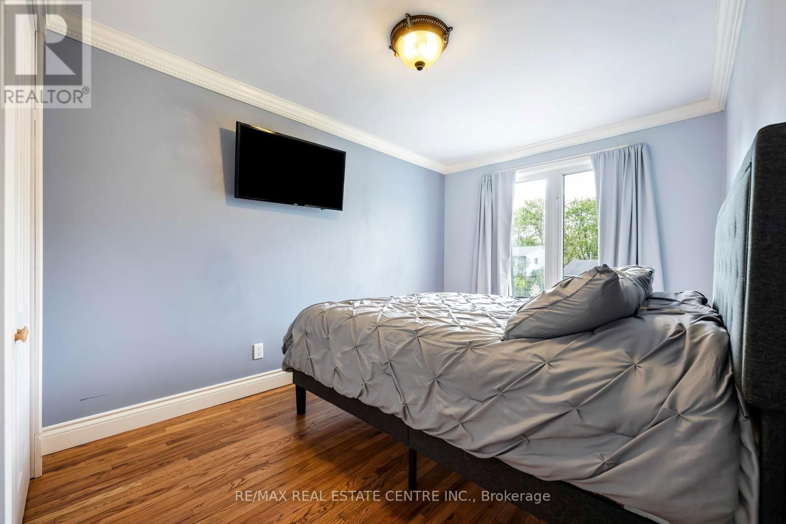 43 BRENDA BOULEVARD Image 28