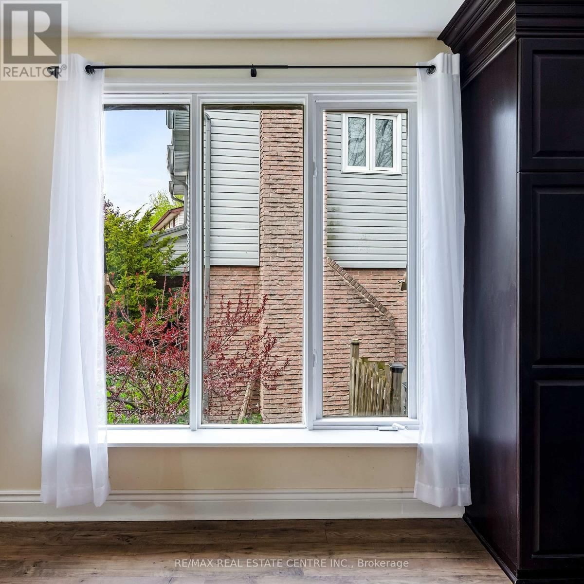 43 BRENDA BOULEVARD Image 31