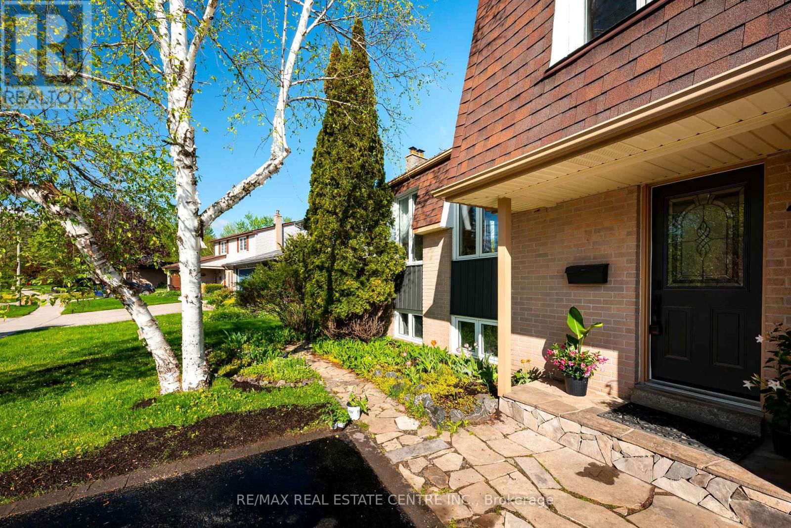 43 BRENDA BOULEVARD Image 4