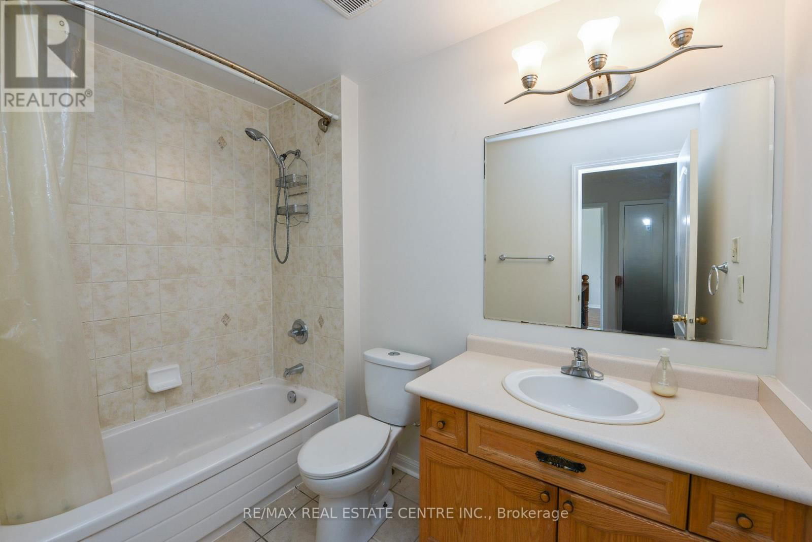 5989 SIDMOUTH STREET Image 26