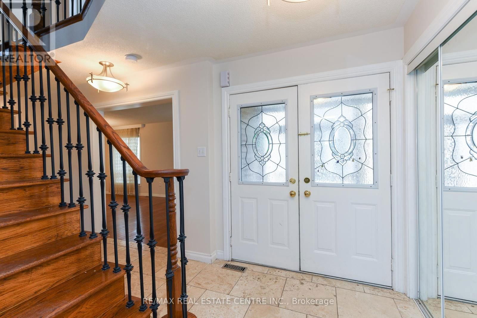 5989 SIDMOUTH STREET Image 3