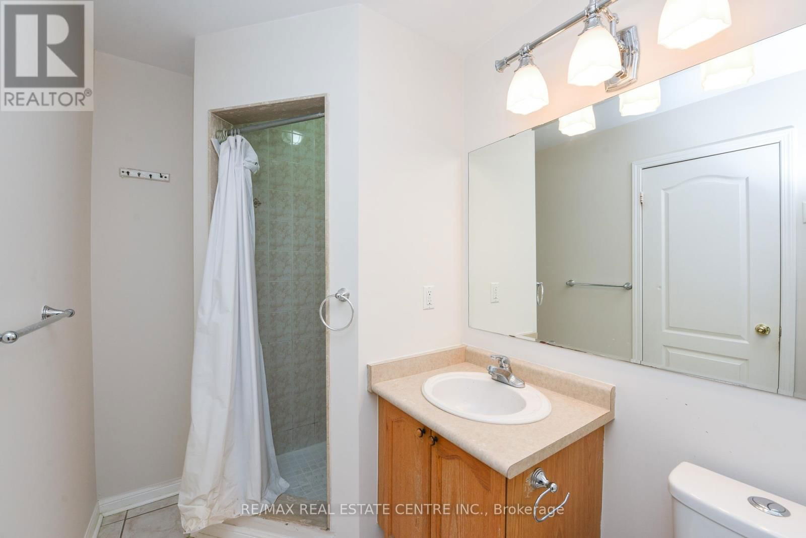 5989 SIDMOUTH STREET Image 31