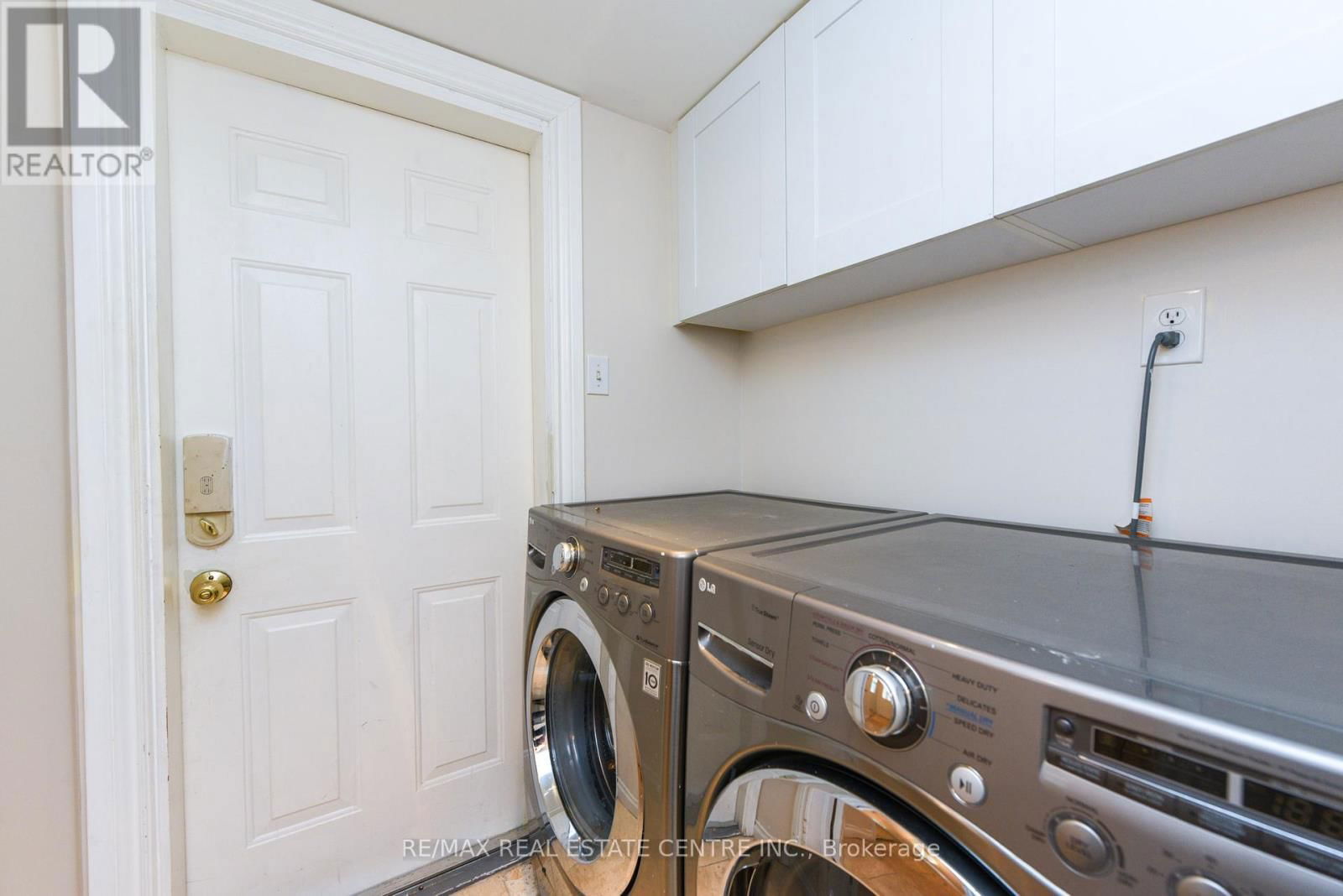 5989 SIDMOUTH STREET Image 7