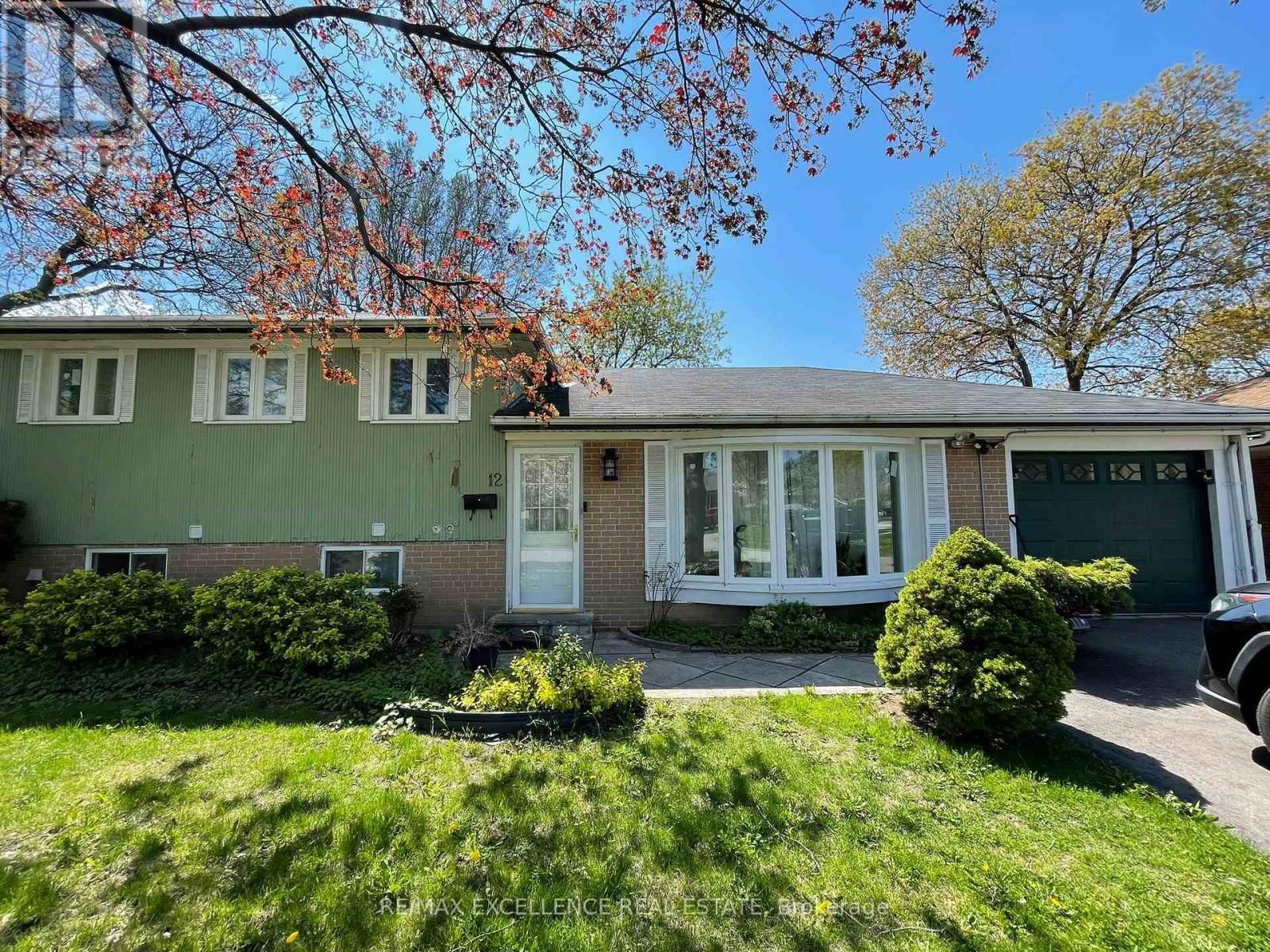 12 VANDERBRENT CRESCENT Image 1