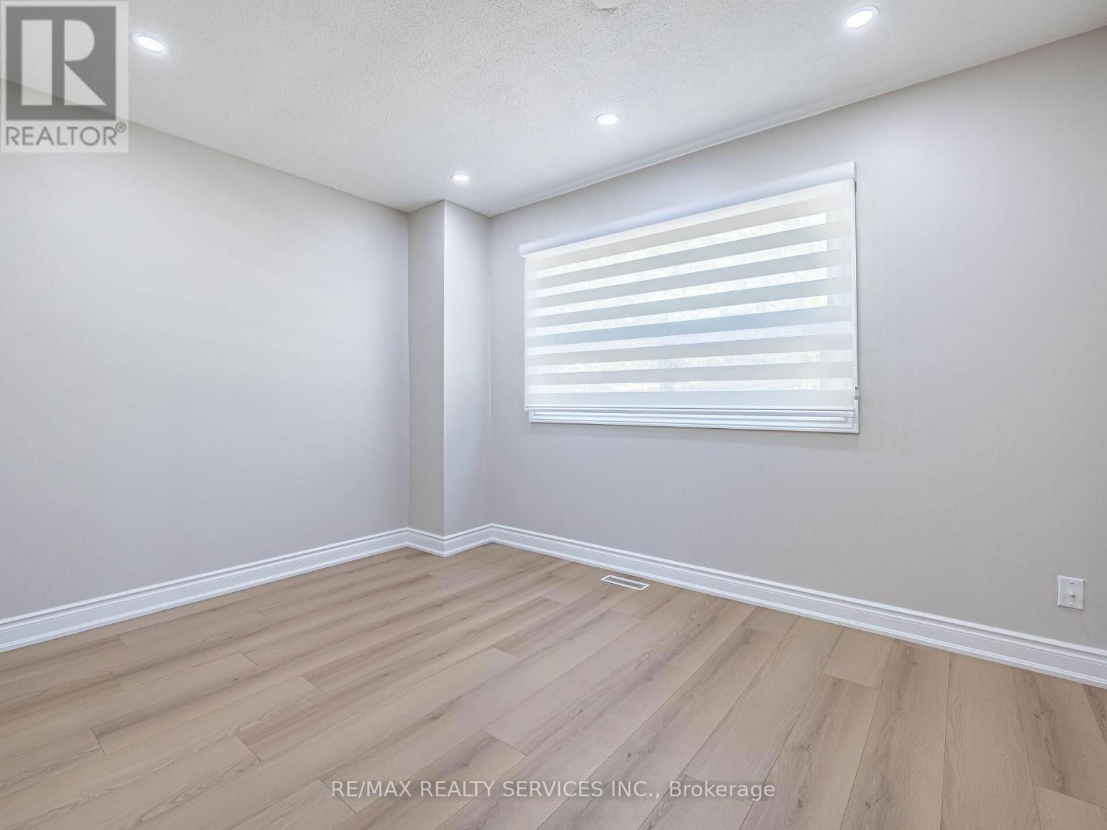 32 MADOC DRIVE Image 23