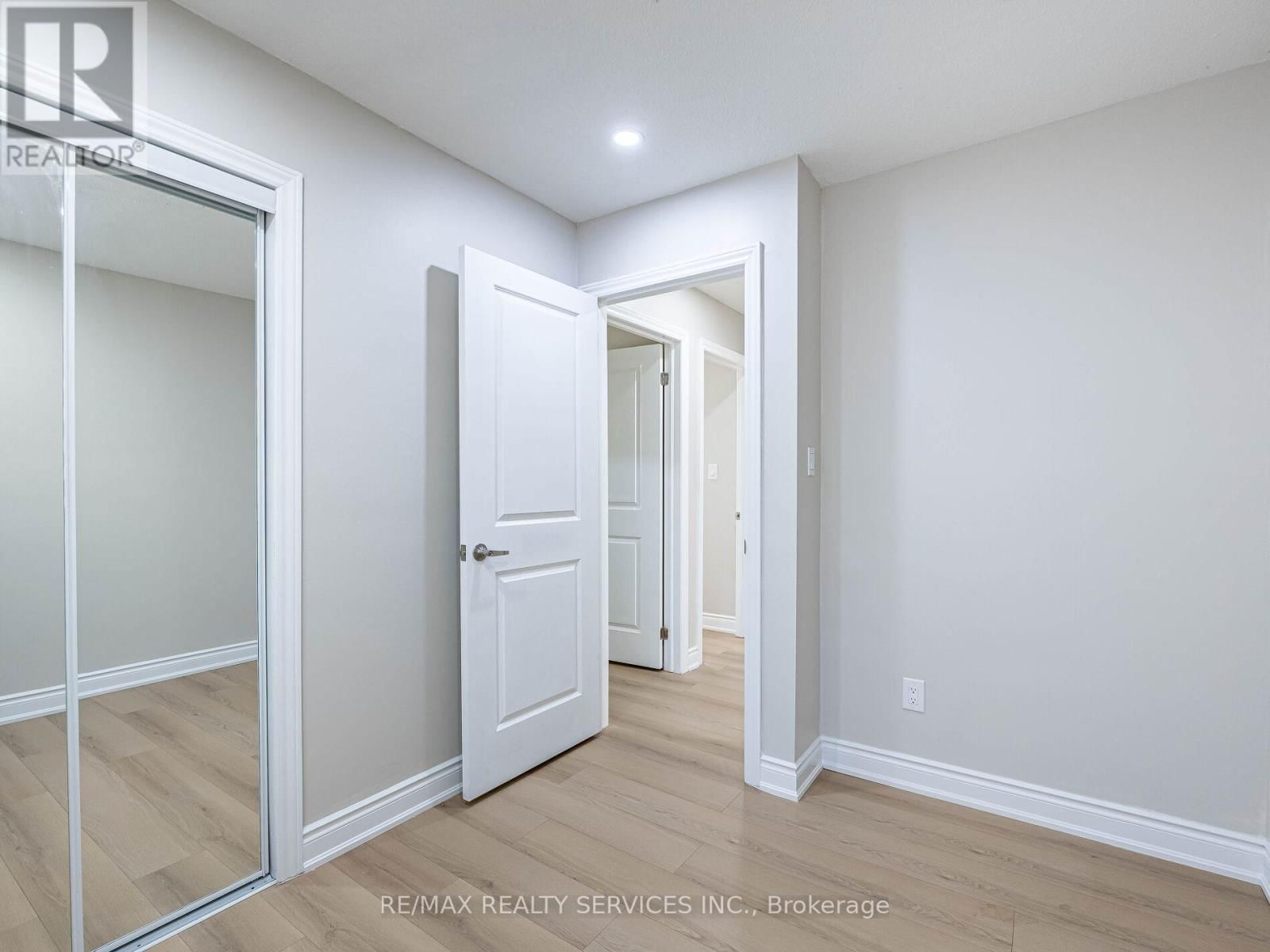 32 MADOC DRIVE Image 25