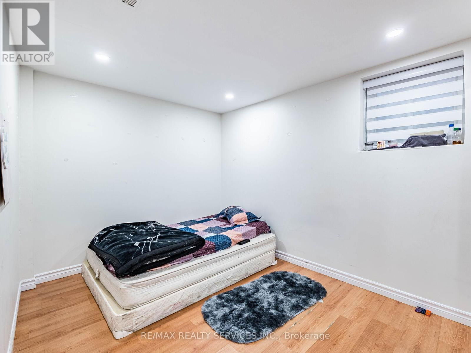 32 MADOC DRIVE Image 34