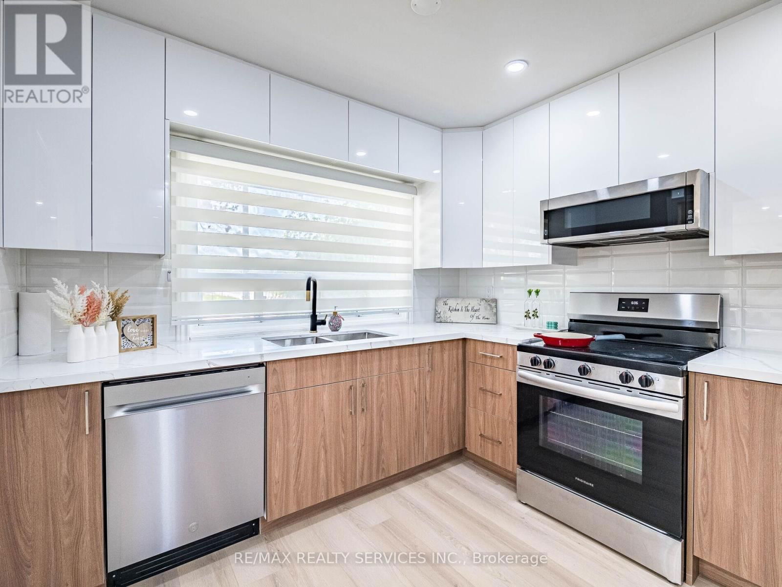 32 MADOC DRIVE Image 9