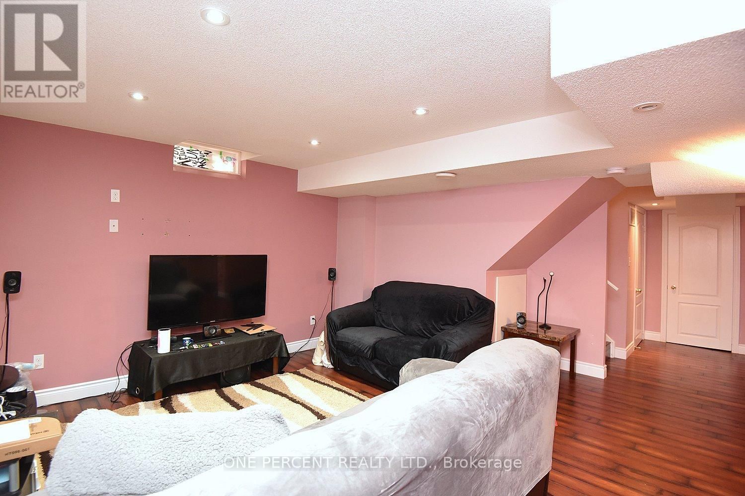 4679 MCLEOD ROAD Image 27
