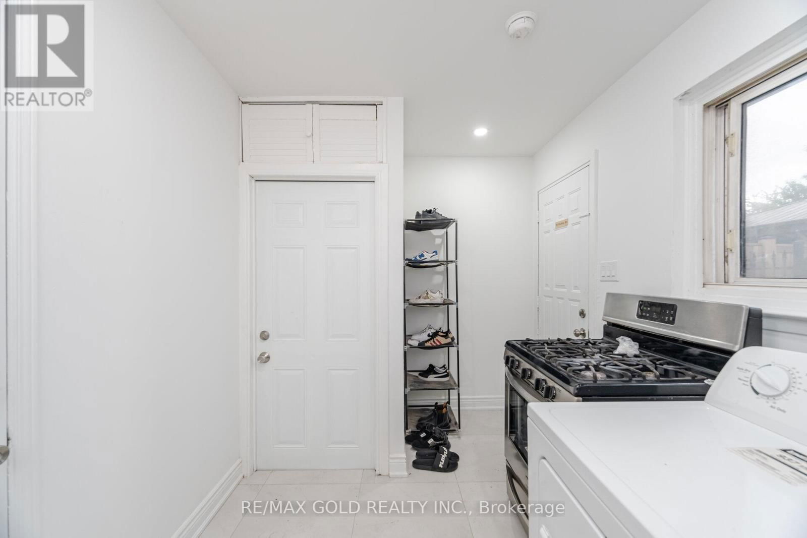 3068 MORNING STAR DRIVE Image 33