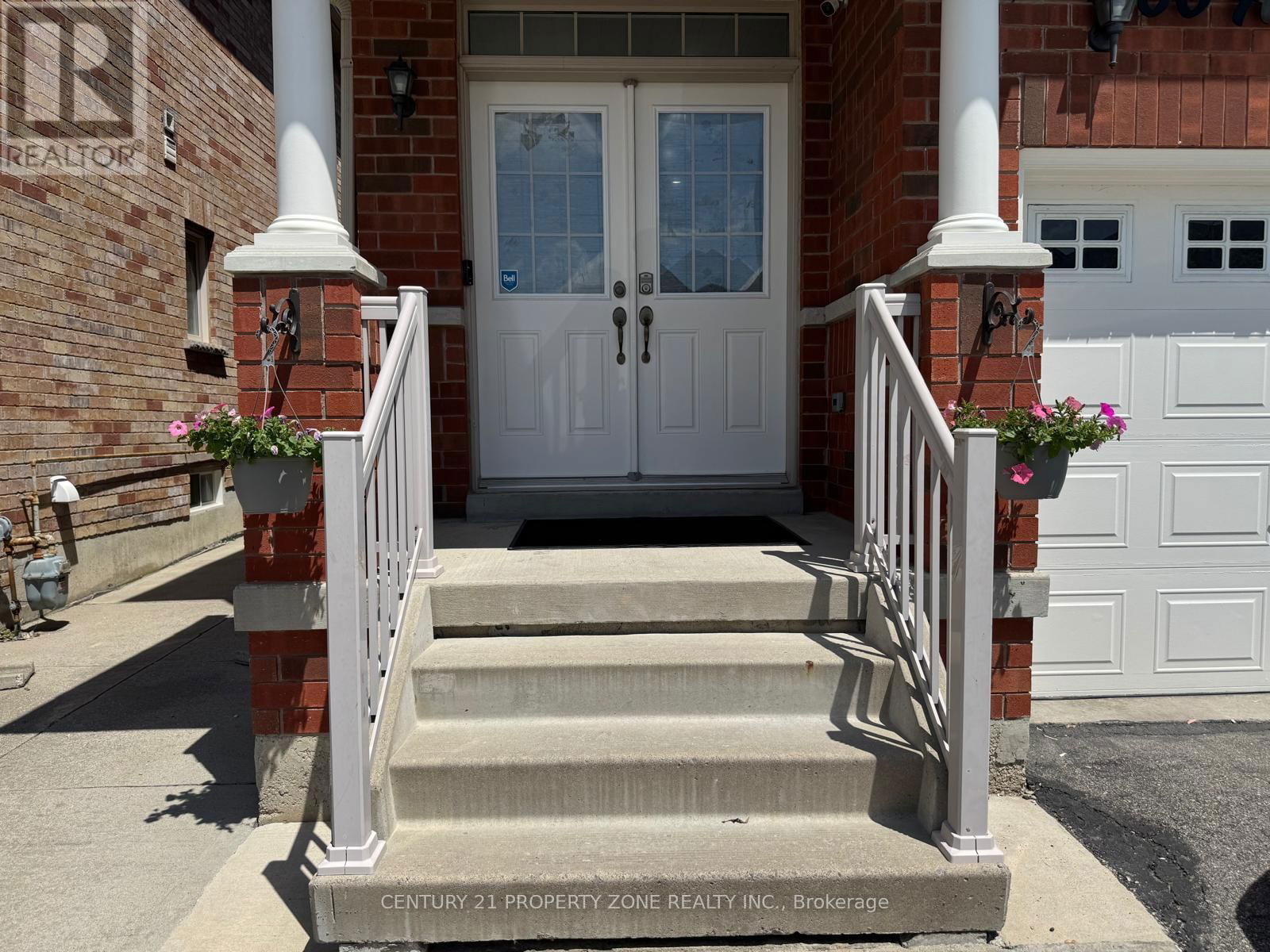 56 ATTVIEW CRESCENT Image 2