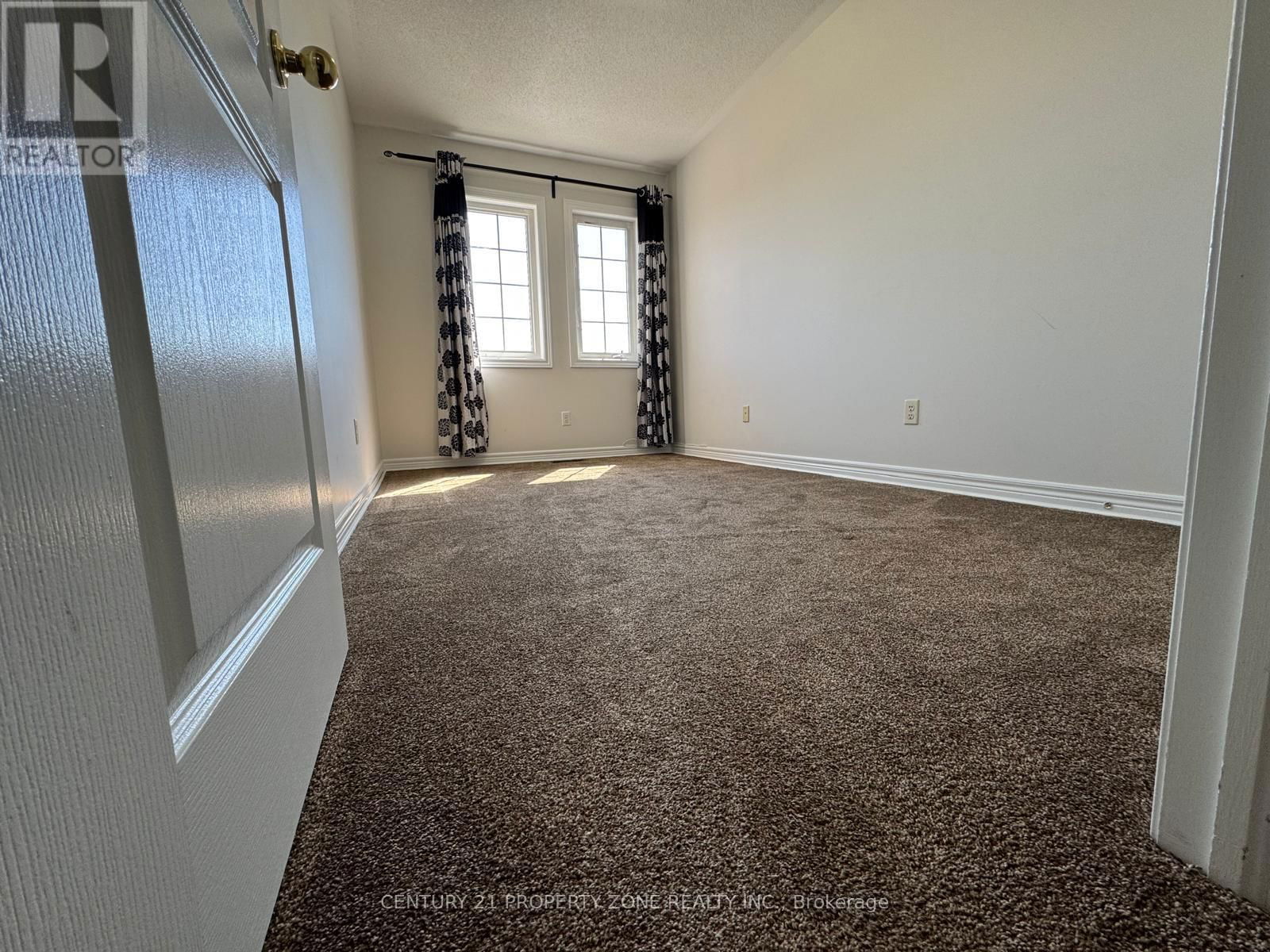56 ATTVIEW CRESCENT Image 29