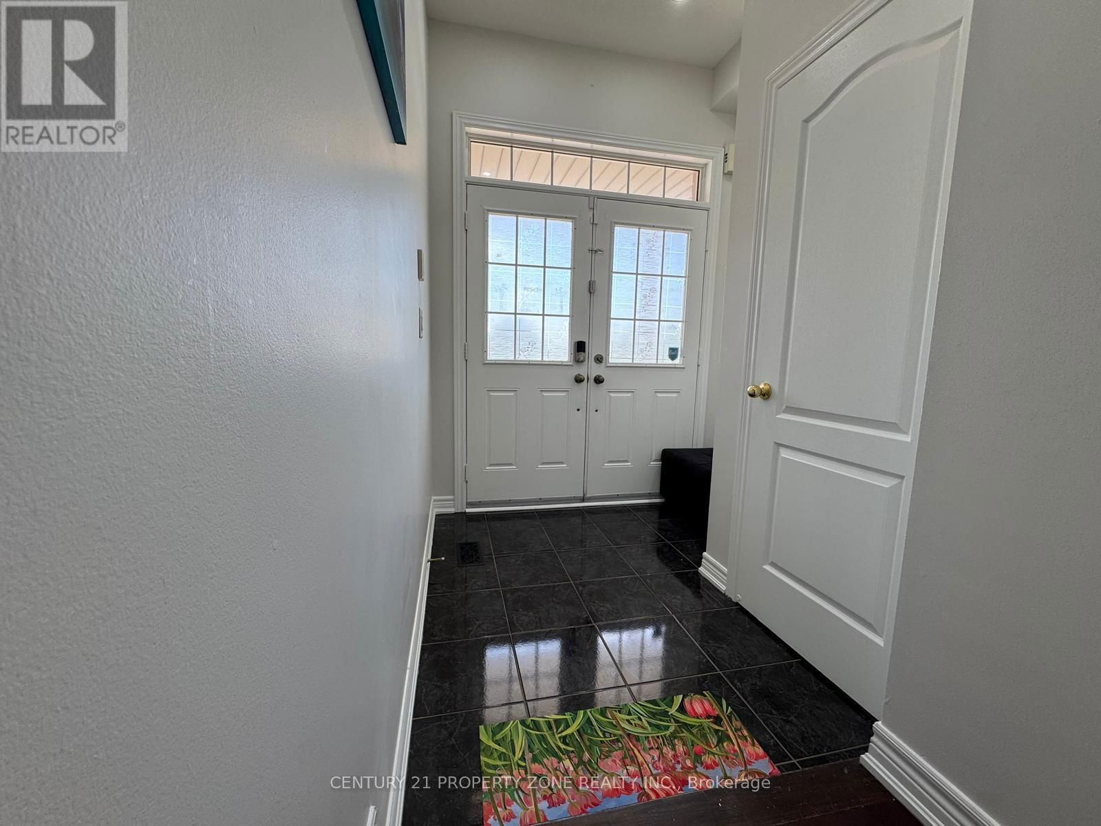 56 ATTVIEW CRESCENT Image 3