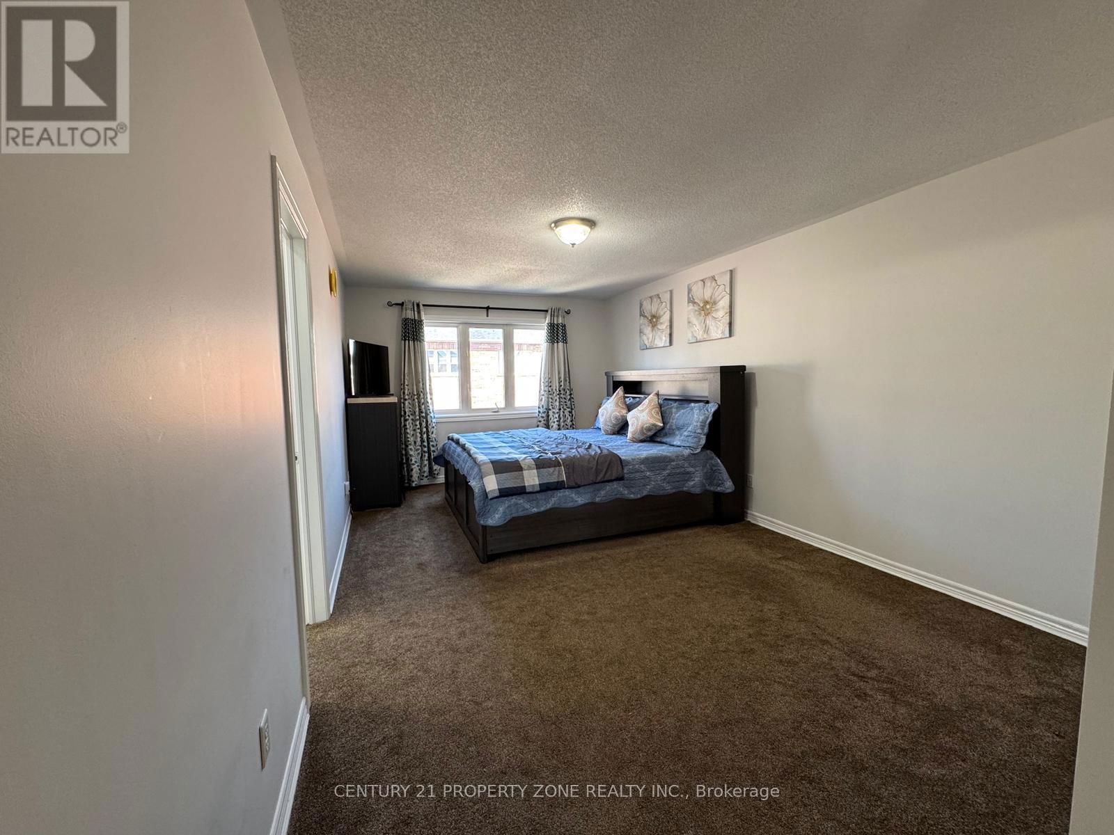 56 ATTVIEW CRESCENT Image 32