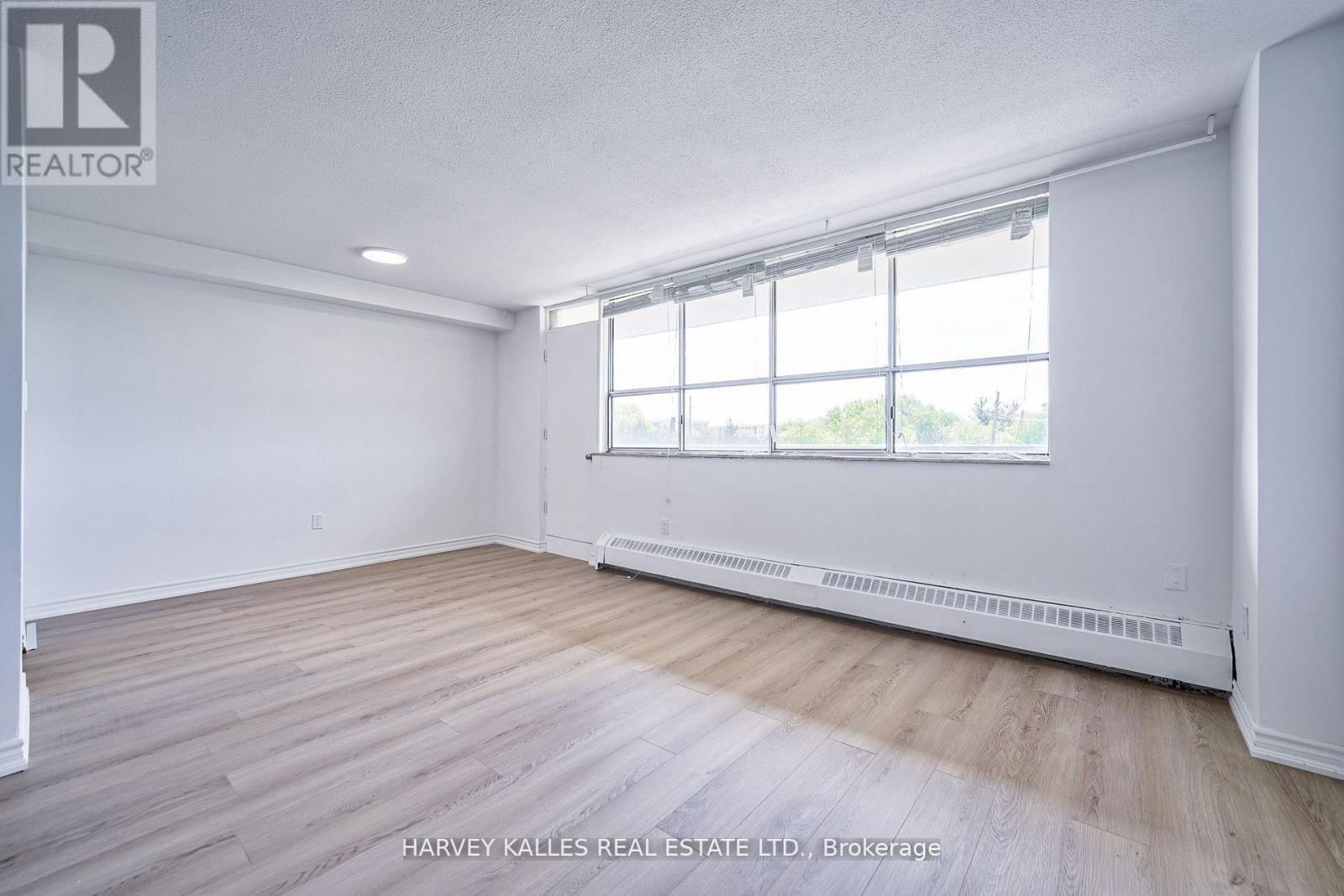 411 - 2000 SHEPPARD AVENUE WEST Image 11