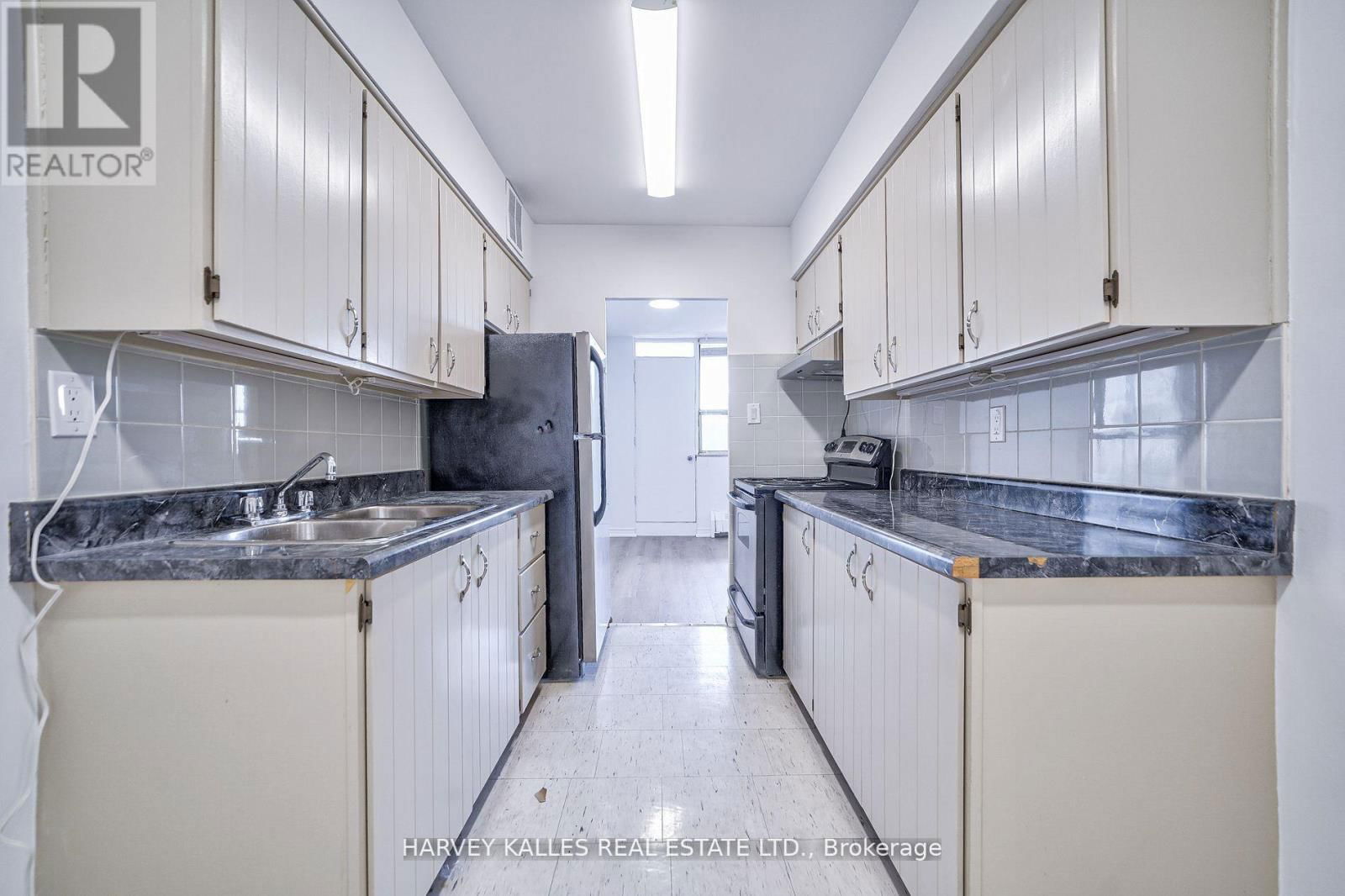 411 - 2000 SHEPPARD AVENUE WEST Image 17
