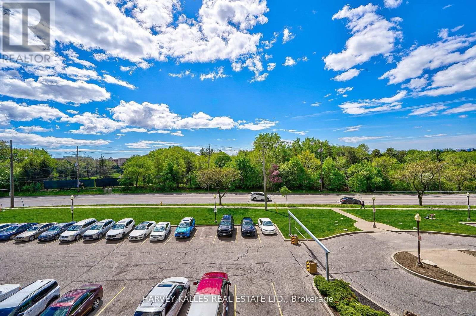 411 - 2000 SHEPPARD AVENUE WEST Image 33