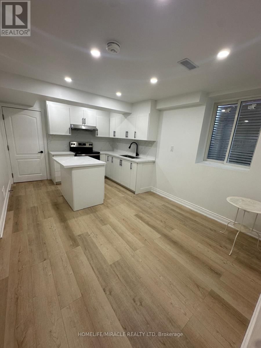 1586 CLITHEROW STREET Image 4