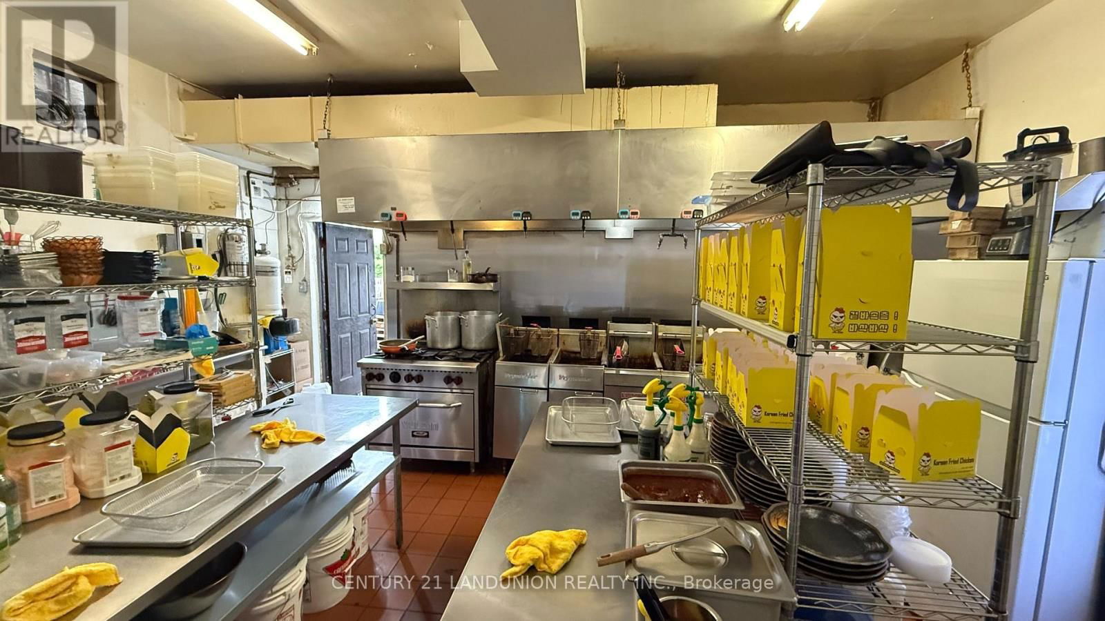 2539 EGLINTON AVENUE WEST Image 3
