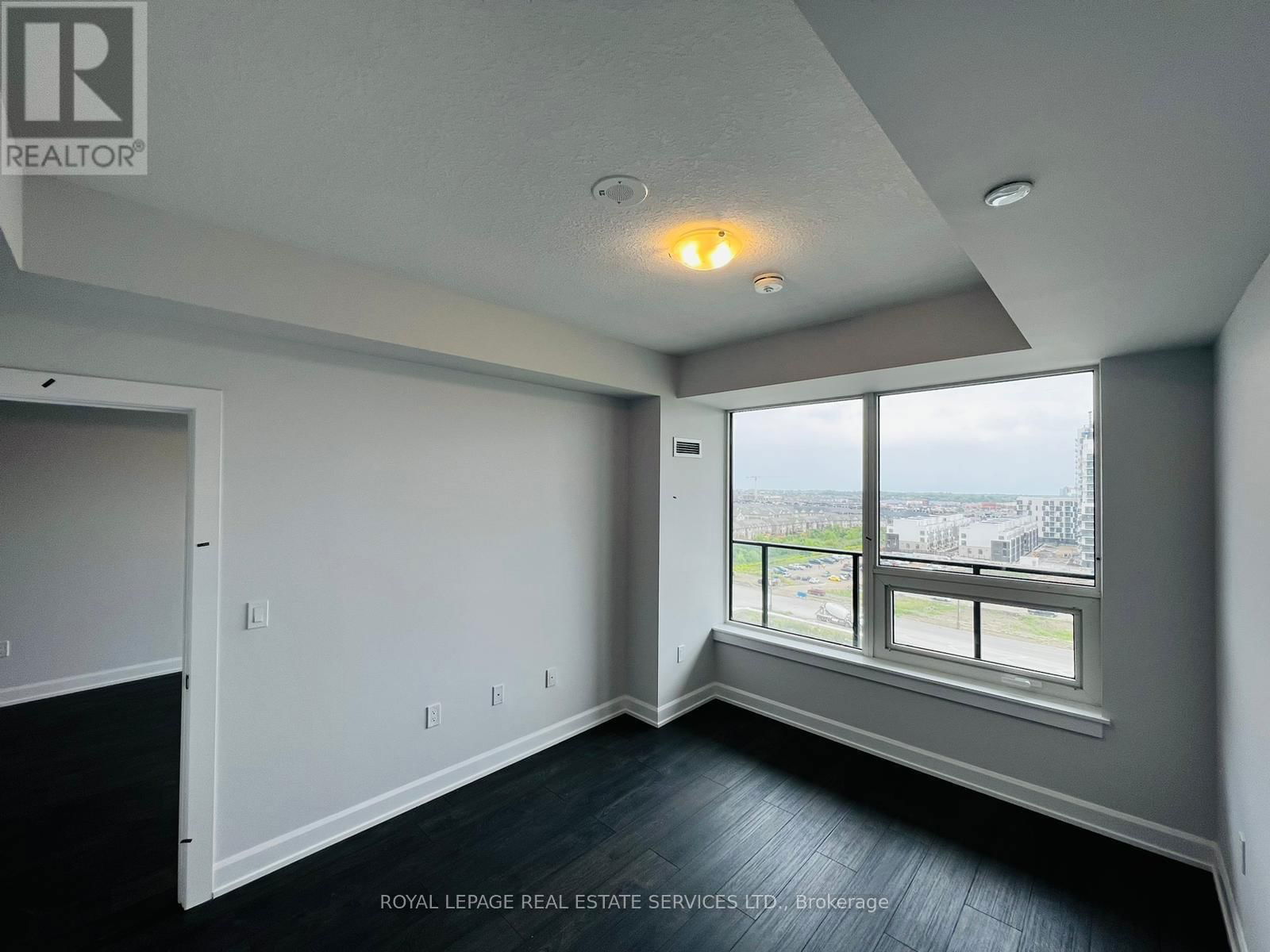 909 - 3200 WILLIAM COLTSON AVENUE Image 7