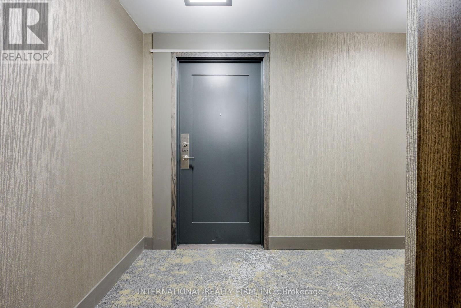 3217 - 35 WATERGARDEN DRIVE Image 4