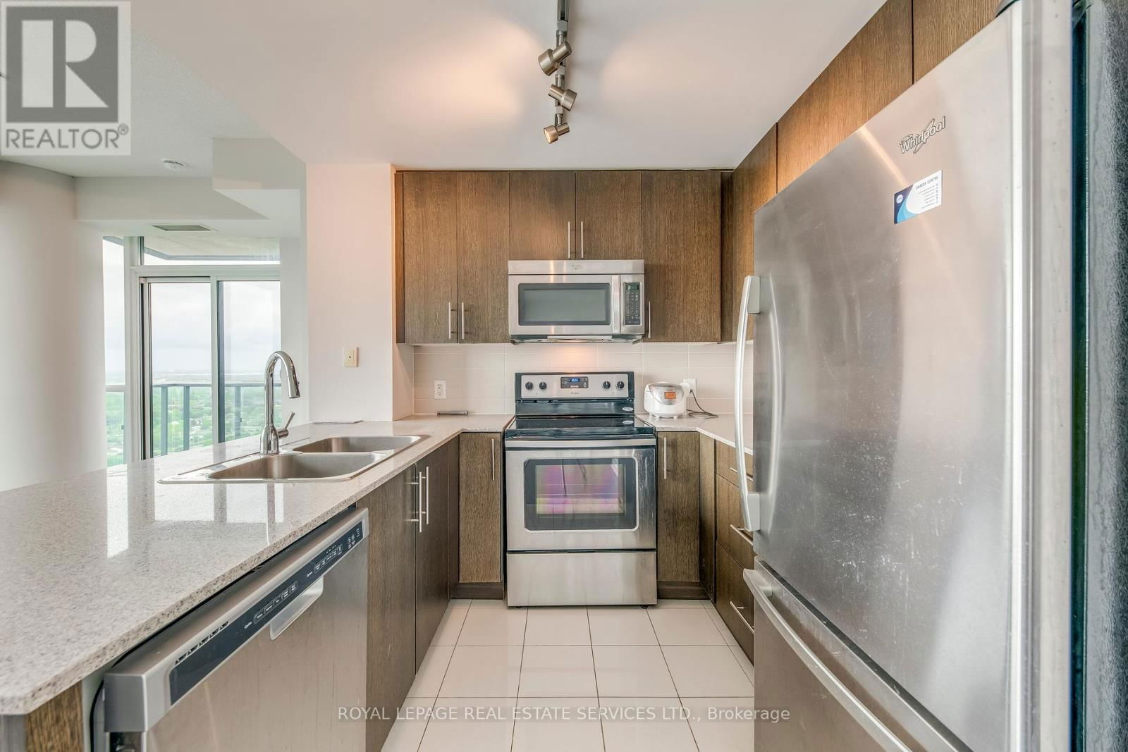 2608 - 3985 GRAND PARK DRIVE Image 14