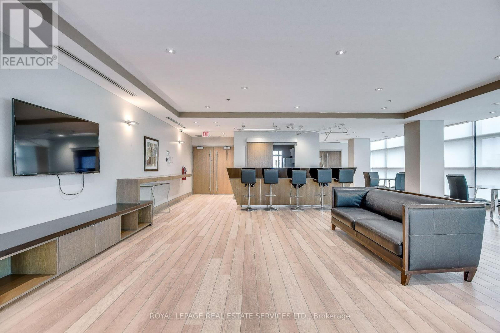 2608 - 3985 GRAND PARK DRIVE Image 32