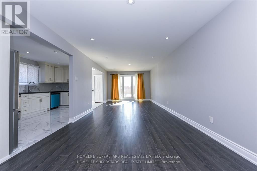 (UPPER) - 76 FLOWERTOWN AVENUE Image 3