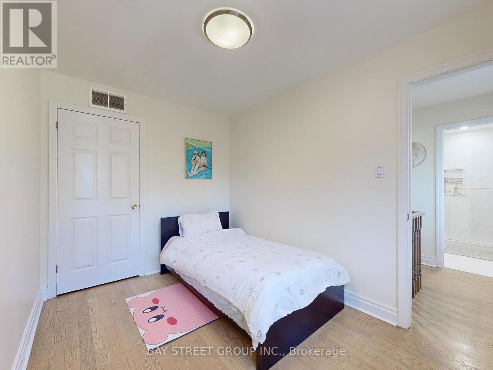 45 ENFIELD AVENUE Image 17