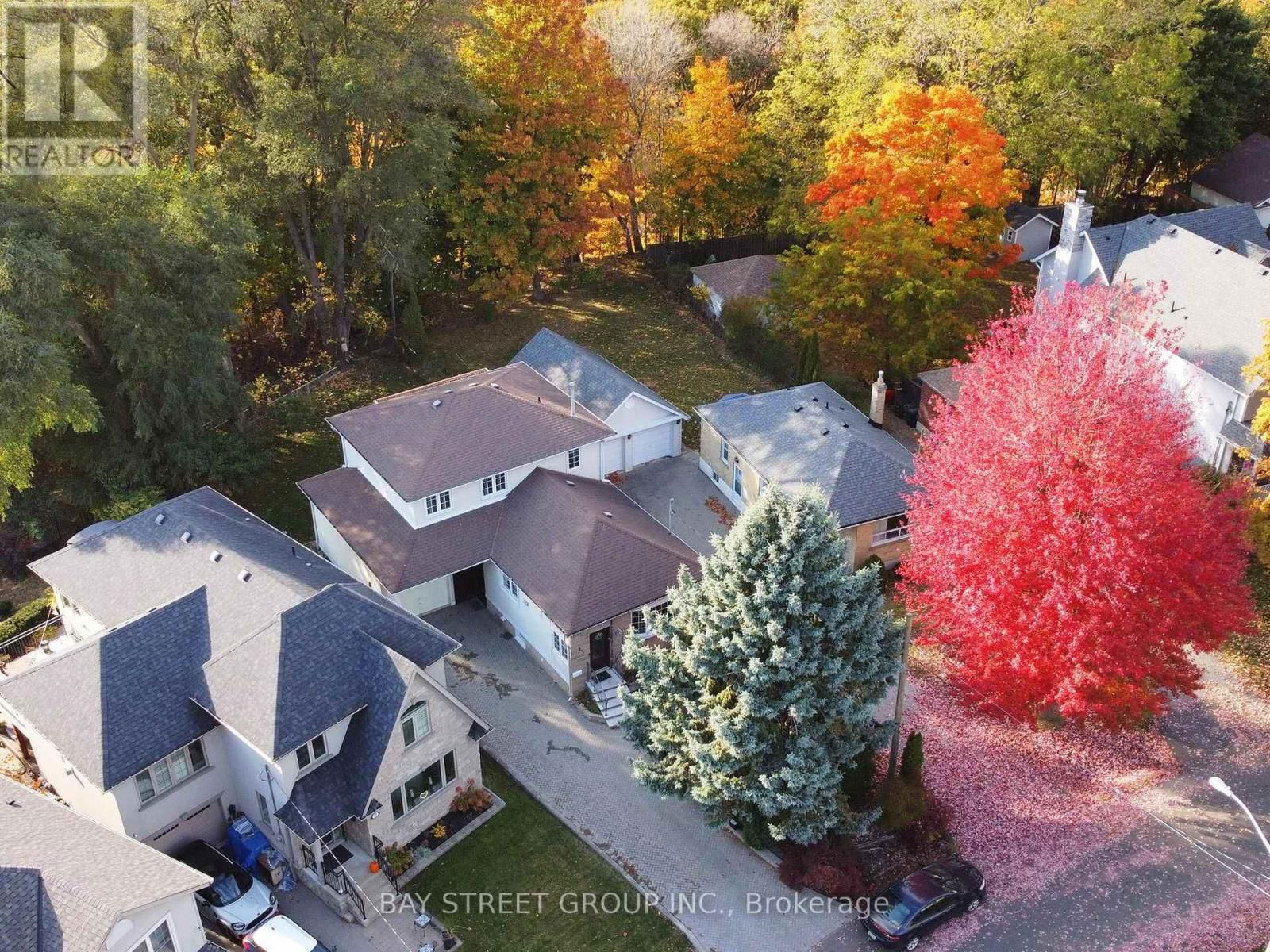 45 ENFIELD AVENUE Image 30