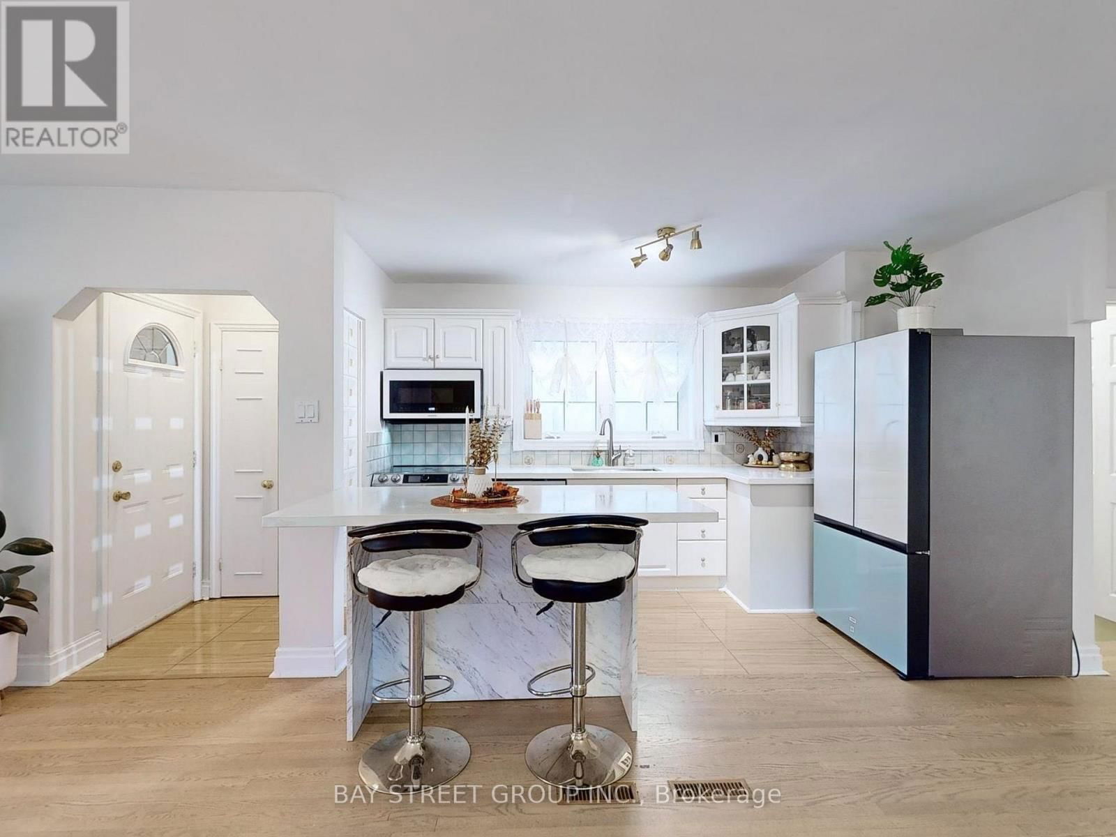 45 ENFIELD AVENUE Image 5