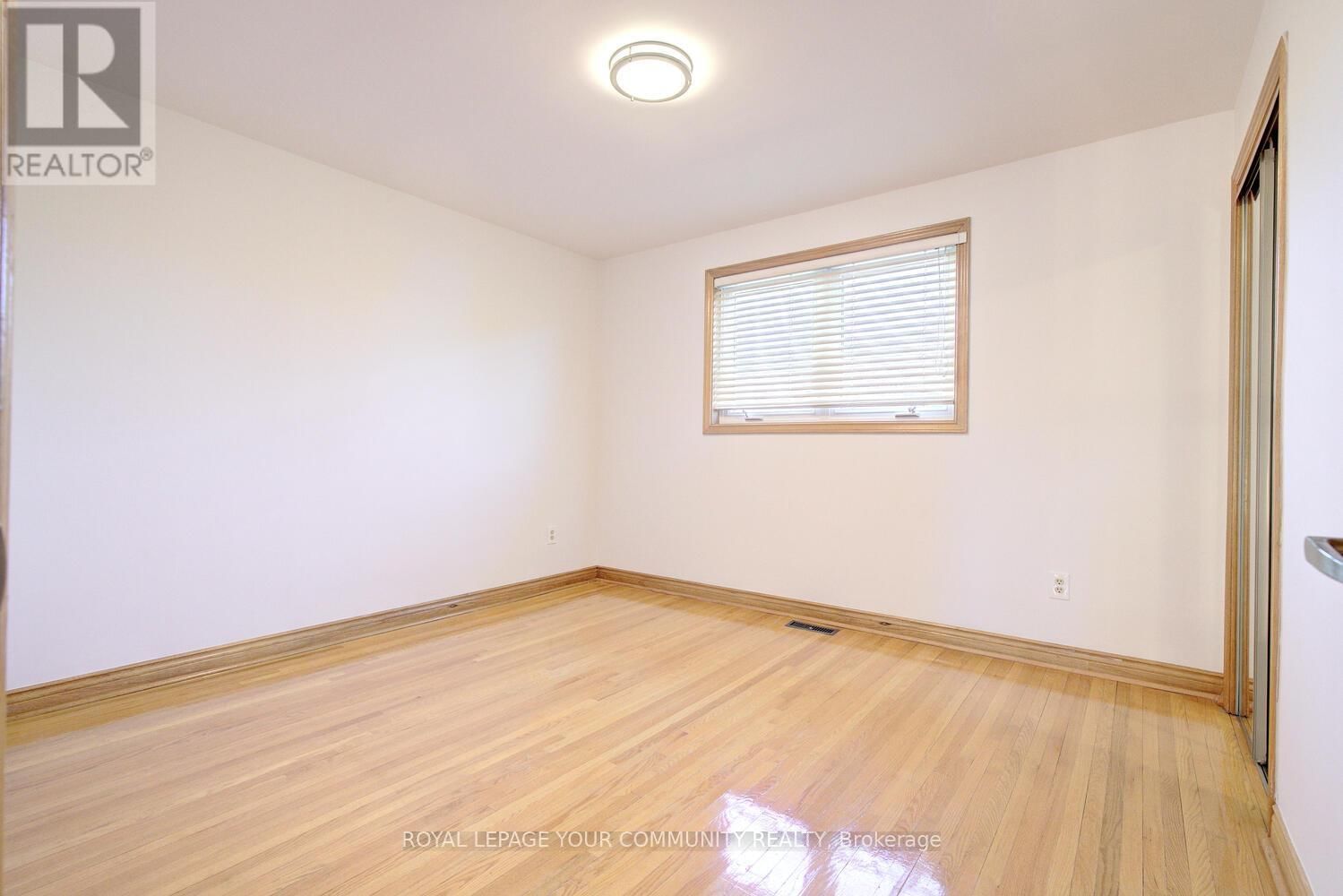 1745 BEECHKNOLL AVENUE Image 33