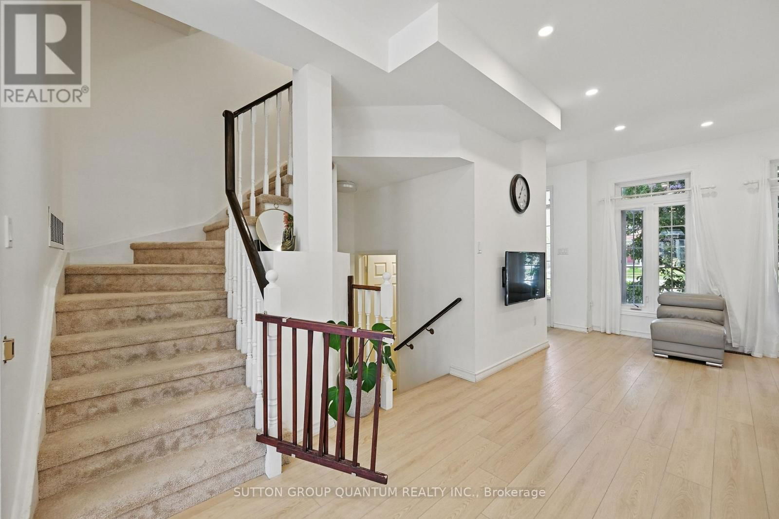 180 GLENASHTON DRIVE Image 13