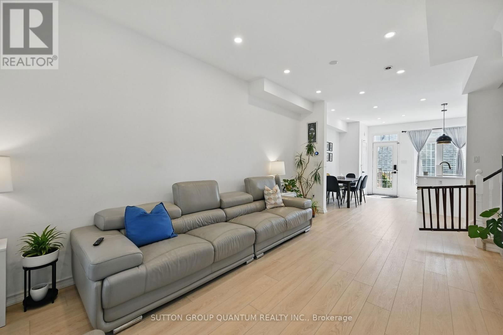 180 GLENASHTON DRIVE Image 4