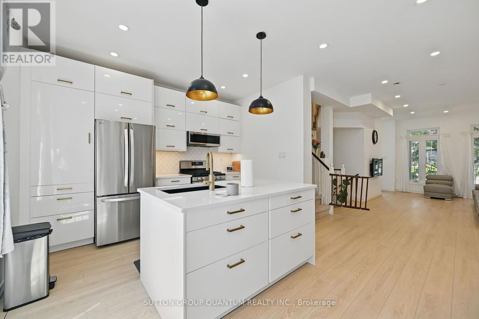 180 GLENASHTON DRIVE Image 9