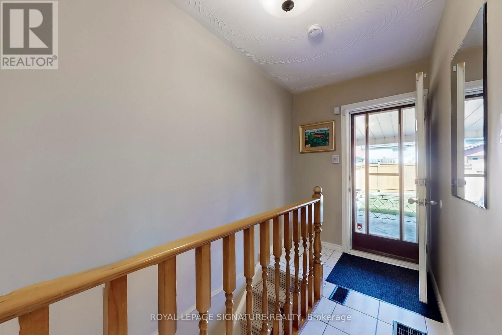12 ROWNTREE AVENUE Image 17