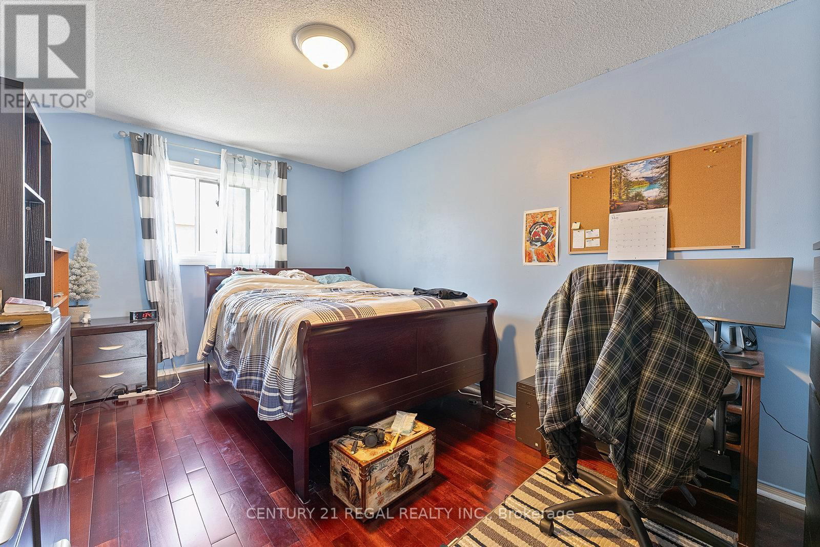 97 HINCHLEY WOOD GROVE Image 42