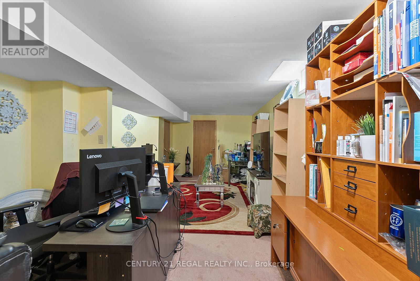 97 HINCHLEY WOOD GROVE Image 44