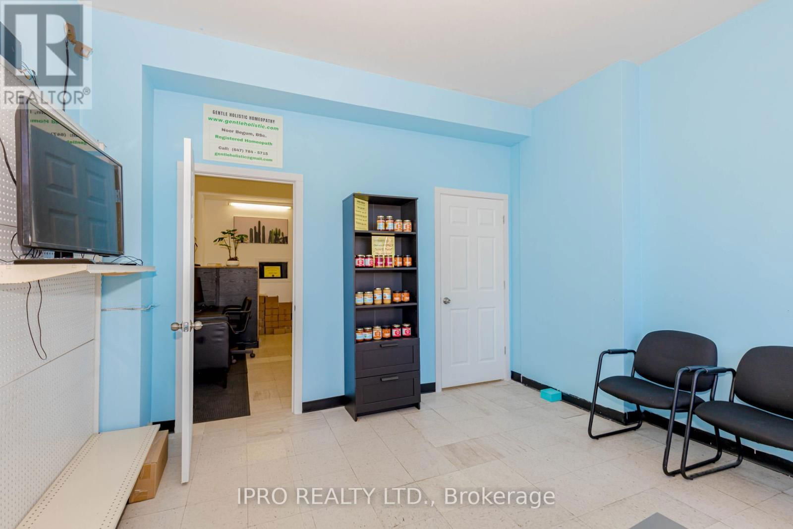 846 WILSON AVENUE Image 6