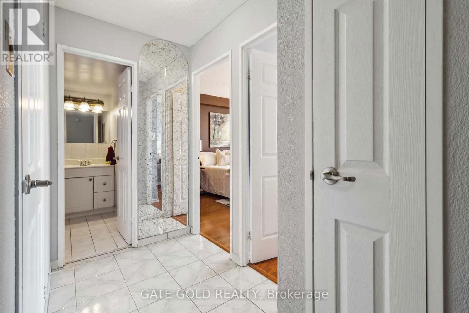 2510 - 18 KNIGHTSBRIDGE ROAD Image 25