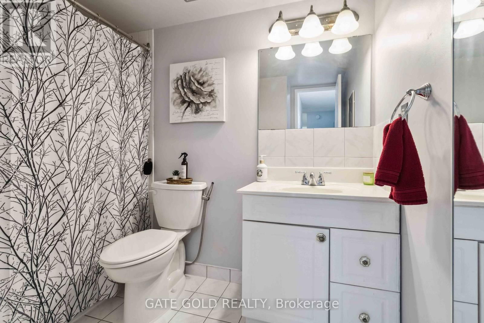 2510 - 18 KNIGHTSBRIDGE ROAD Image 31