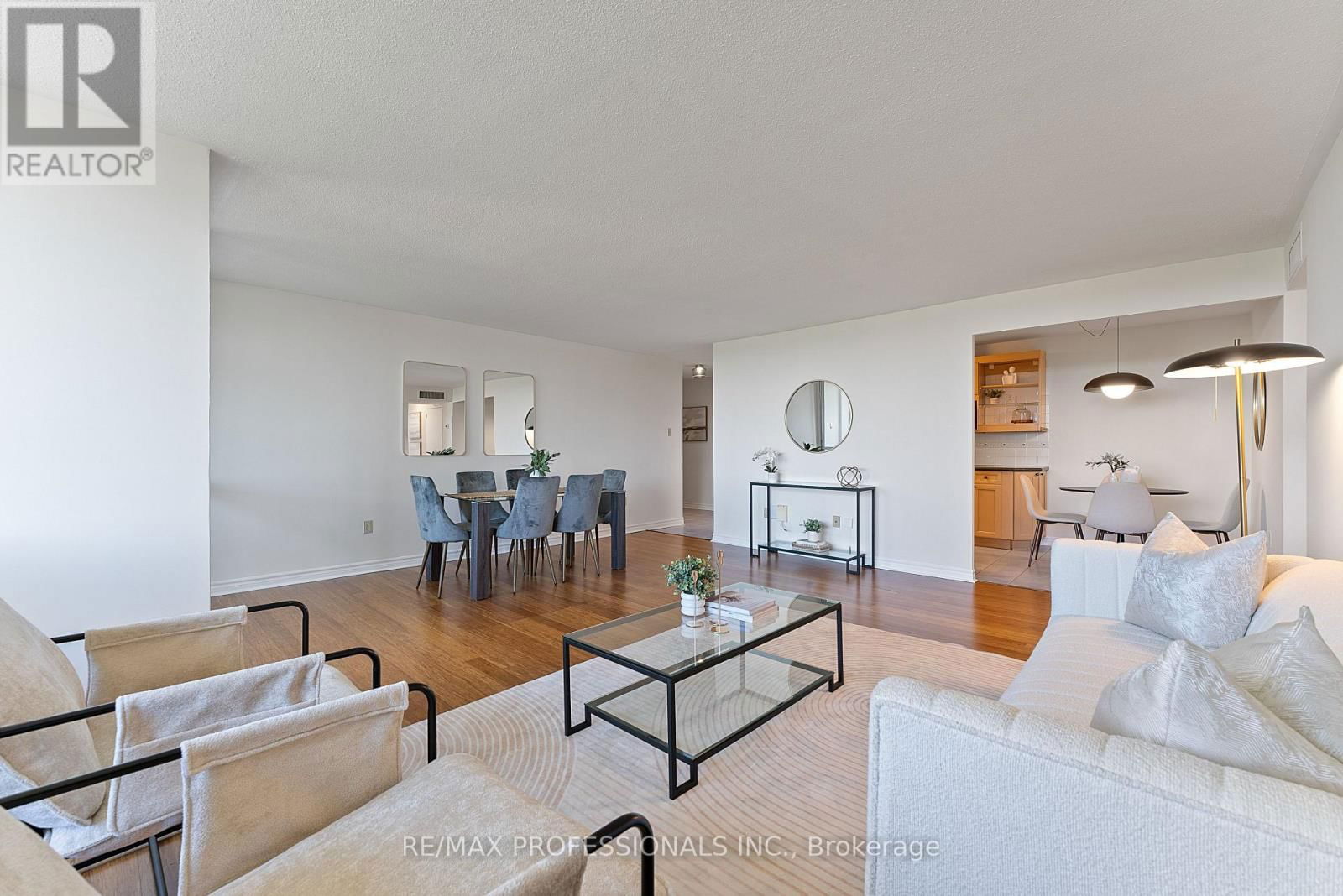 1012 - 61 RICHVIEW ROAD Image 18