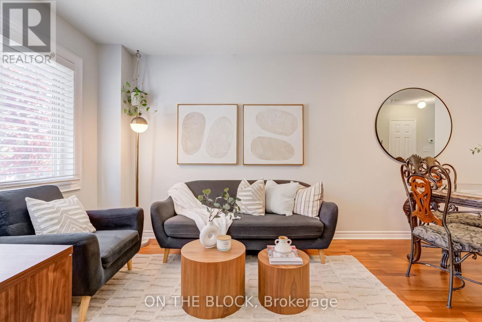 4 - 224 ROSEMOUNT AVENUE Image 2