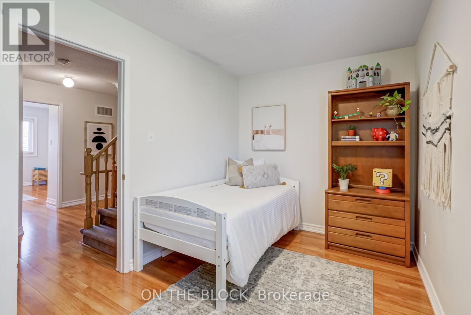 4 - 224 ROSEMOUNT AVENUE Image 21