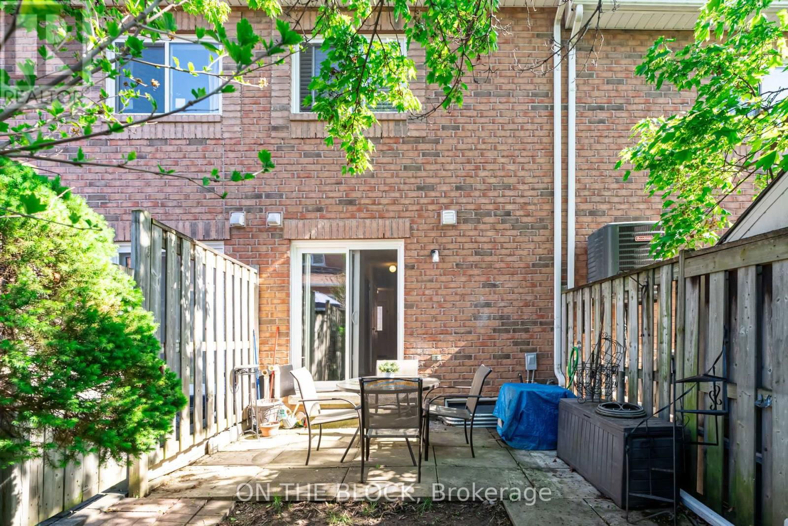 4 - 224 ROSEMOUNT AVENUE Image 39