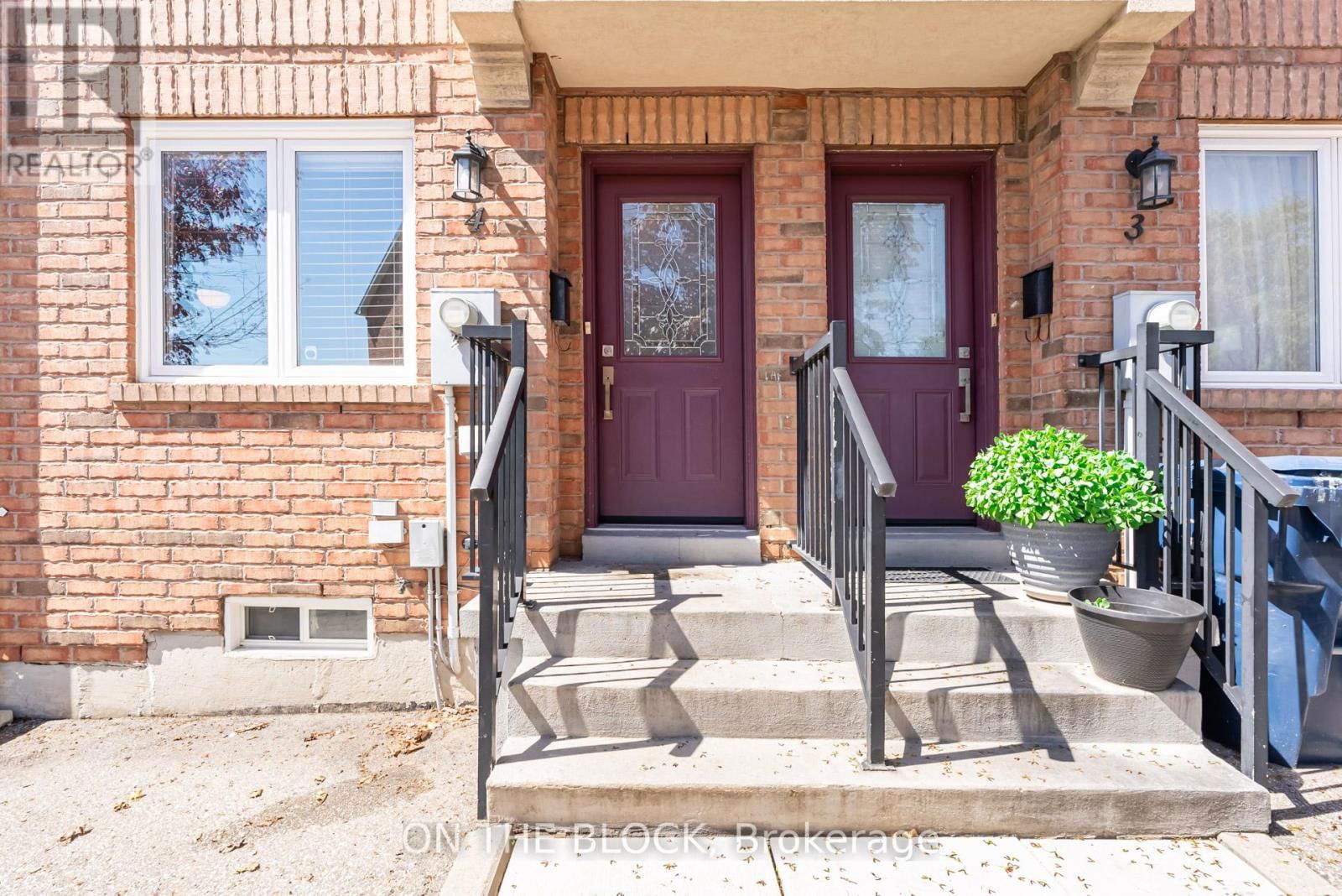 4 - 224 ROSEMOUNT AVENUE Image 40