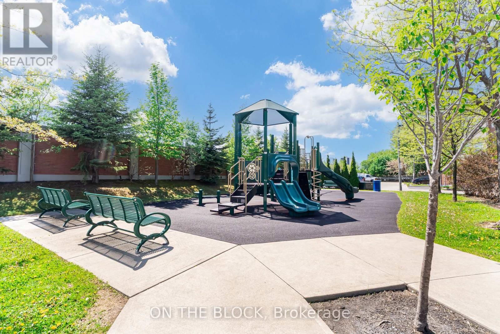 4 - 224 ROSEMOUNT AVENUE Image 44