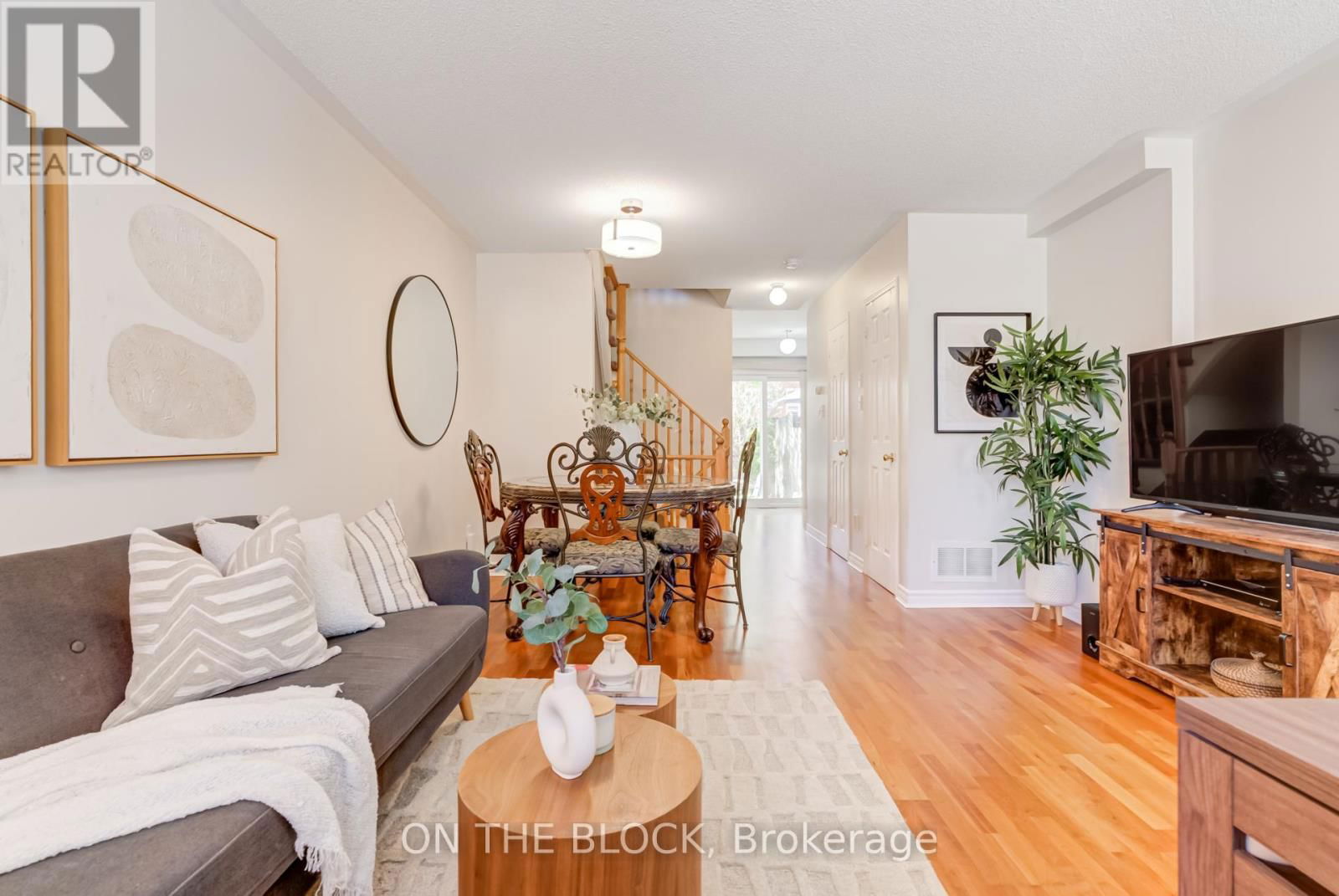 4 - 224 ROSEMOUNT AVENUE Image 6