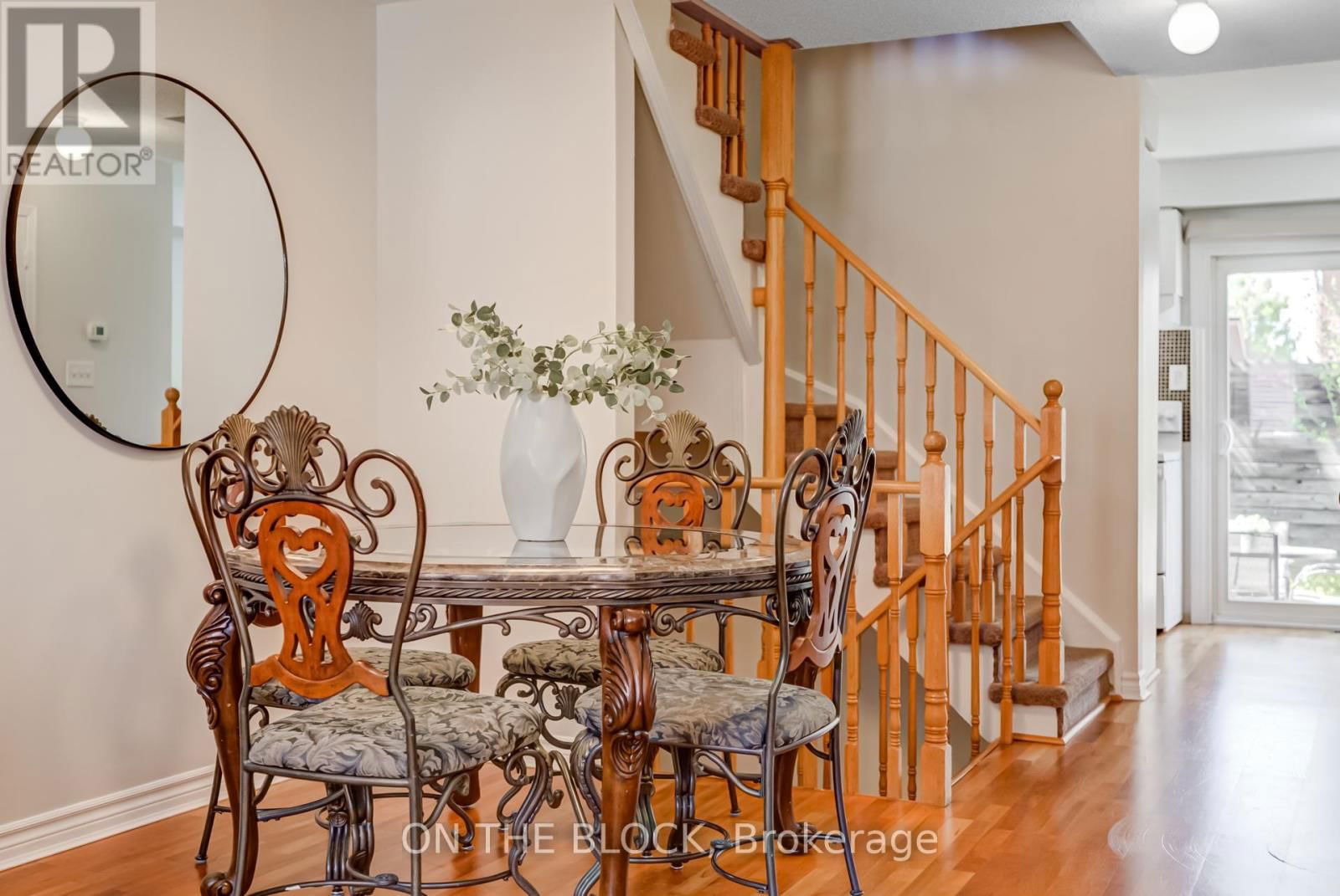 4 - 224 ROSEMOUNT AVENUE Image 7